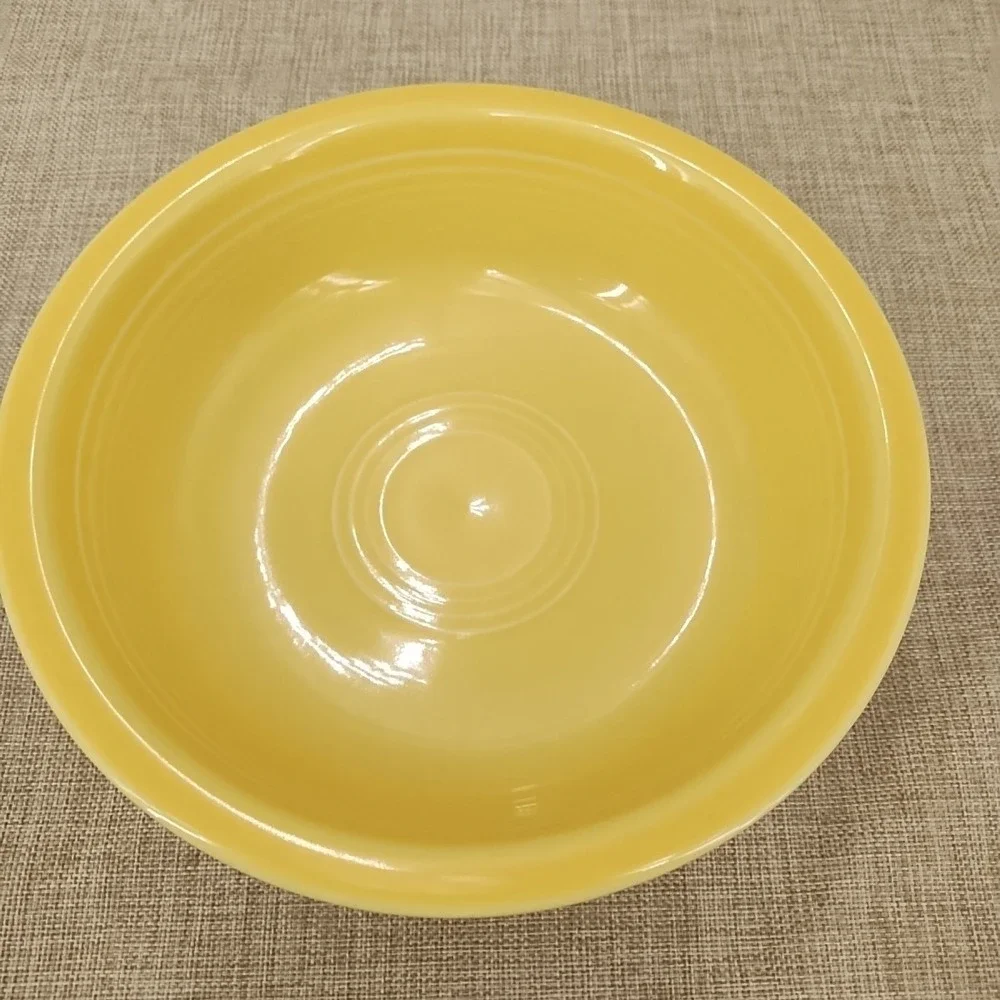 Fiesta Retired Sunflower Yellow Classic Rim Cereal Bowl 6 7/8